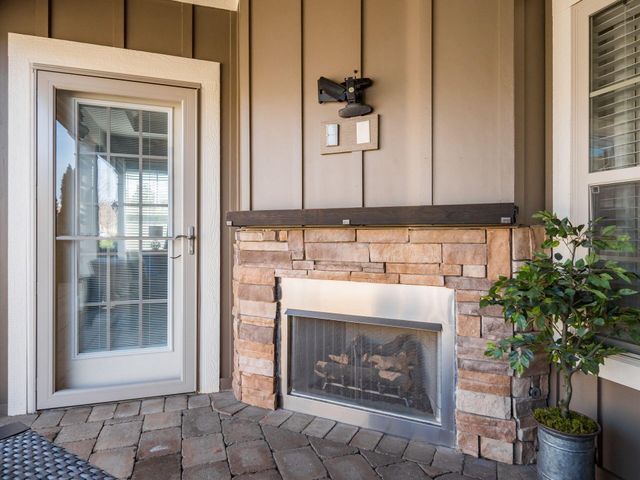 900 Essex Loop, Marysville, OH 43040