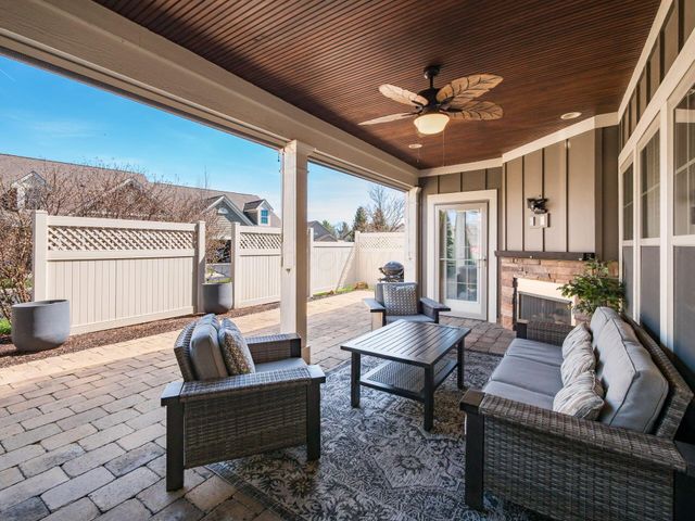 900 Essex Loop, Marysville, OH 43040