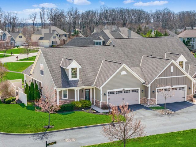 900 Essex Loop, Marysville, OH 43040