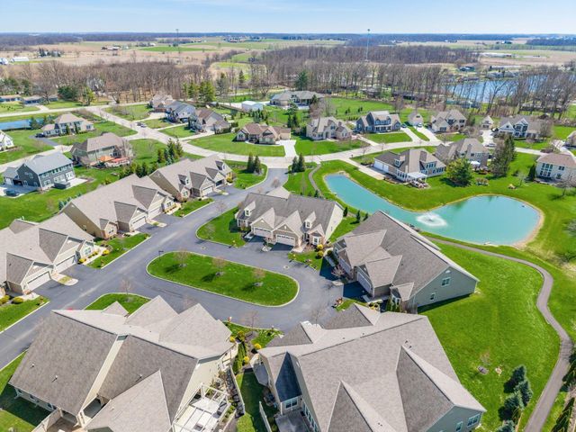 900 Essex Loop, Marysville, OH 43040