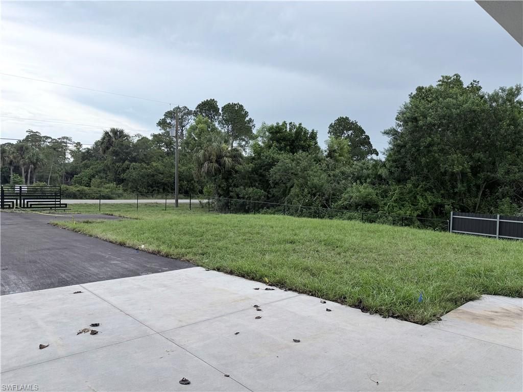 472 12TH ST NE, NAPLES, FL 34120 — photo 2