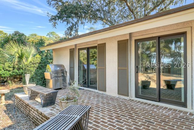 21 Calibogue Cay Road N, Hilton Head Island, SC 29928