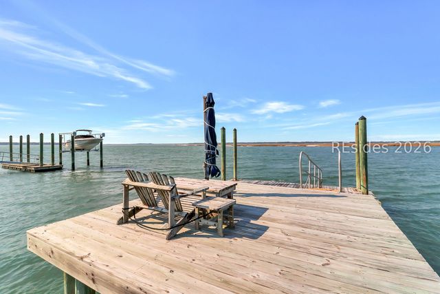 21 Calibogue Cay Road N, Hilton Head Island, SC 29928