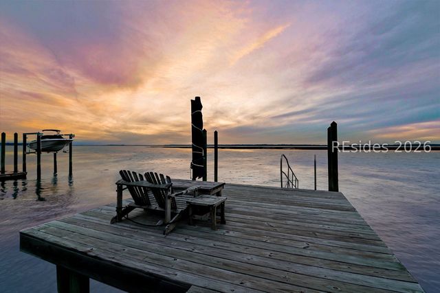 21 Calibogue Cay Road N, Hilton Head Island, SC 29928