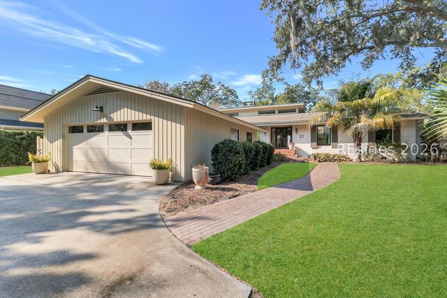 21 Calibogue Cay Road N, Hilton Head Island, SC 29928