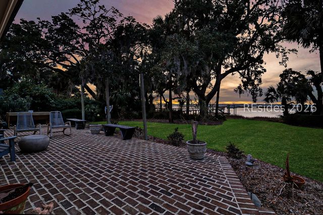 21 Calibogue Cay Road N, Hilton Head Island, SC 29928