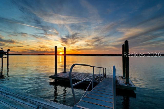 21 Calibogue Cay Road N, Hilton Head Island, SC 29928