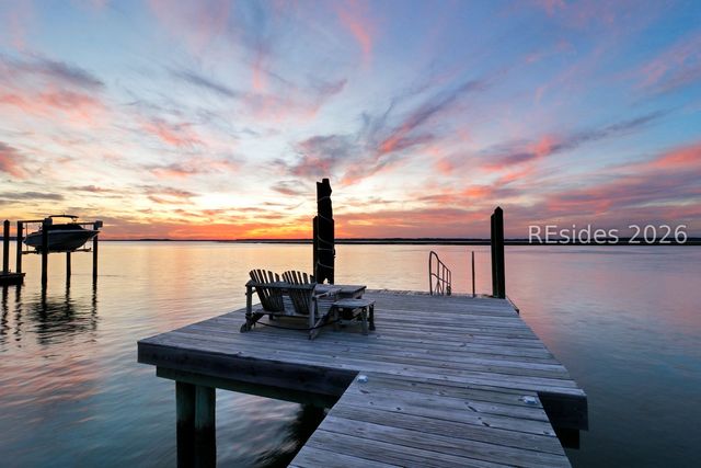 21 Calibogue Cay Road N, Hilton Head Island, SC 29928