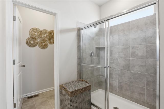 37 FELDBERG DR, Charles Town, WV 25414