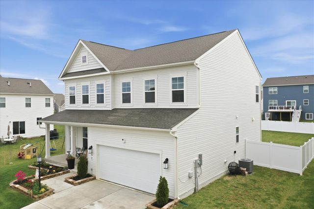 37 FELDBERG DR, Charles Town, WV 25414