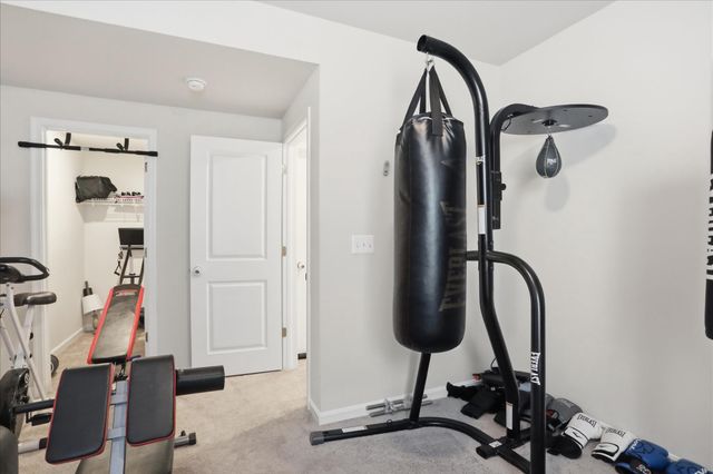 37 FELDBERG DR, Charles Town, WV 25414