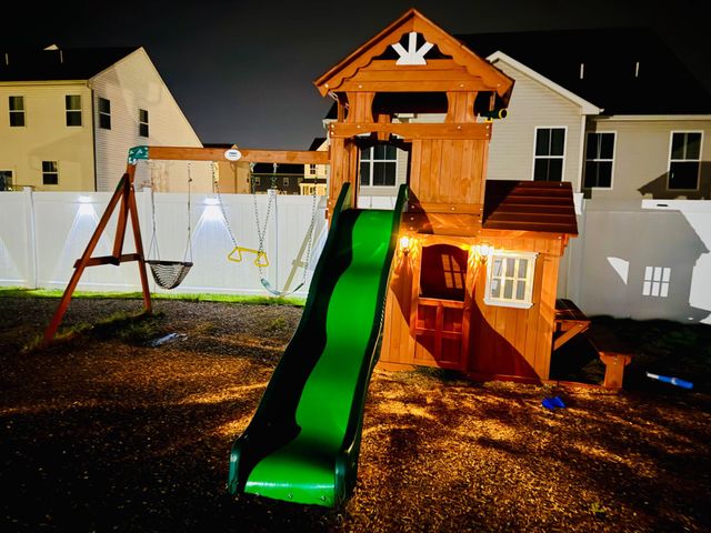 37 FELDBERG DR, Charles Town, WV 25414