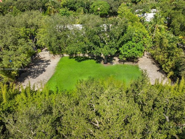 3887 Little Ave, Miami, FL 33133