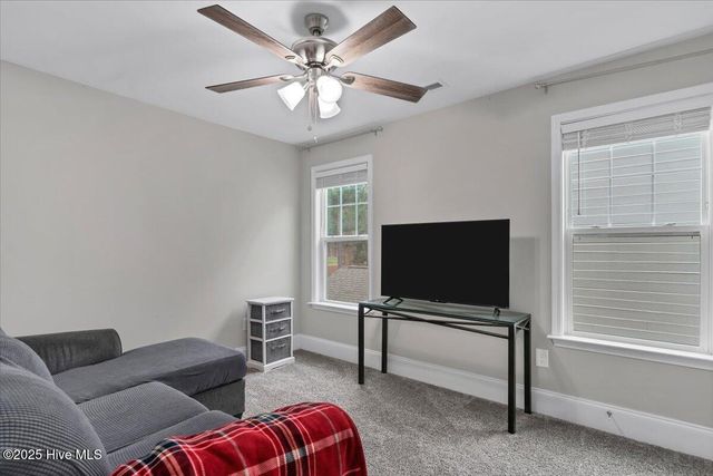138 Warren Lake Road, Aberdeen, NC 28315