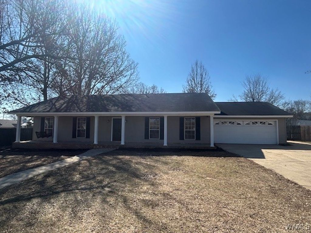 3622 Eagle Cove, Northport, AL 35473