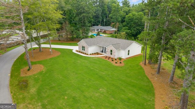 10 Colonial Drive, Carrollton, GA 30117