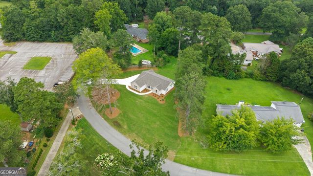 10 Colonial Drive, Carrollton, GA 30117
