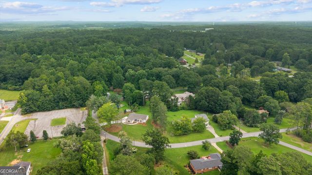10 Colonial Drive, Carrollton, GA 30117