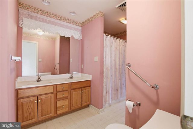 23 BRADFORD ST, Millersville, PA 17551