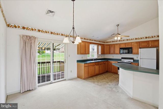 23 BRADFORD ST, Millersville, PA 17551