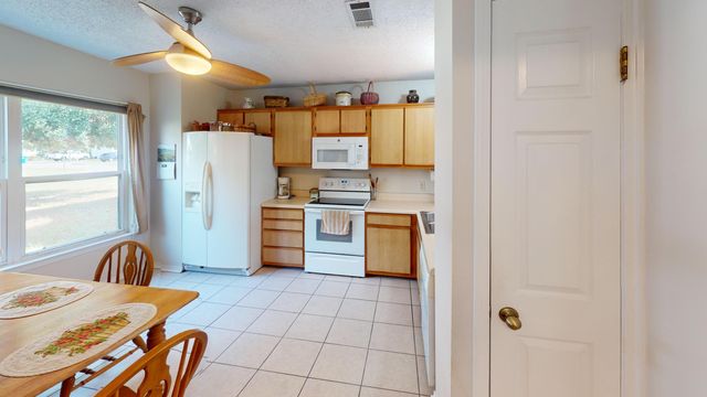 2293 Estate Circle, Navarre, FL 32566