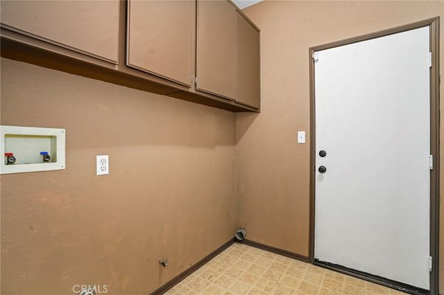 3823 Vitrina Lane, Palmdale, CA 93551