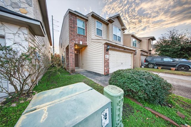 10913 Panther Court, Houston, TX 77099