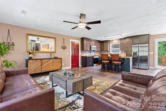 4087 Austin Road, Hudson, NC 28638
