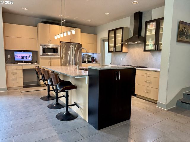 2935 Sw 89TH Ave, Portland, OR 97225