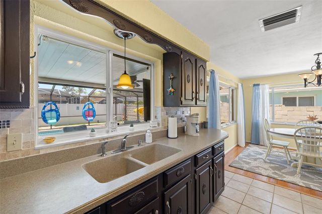 502 E LAKE DRIVE, Largo, FL 33771