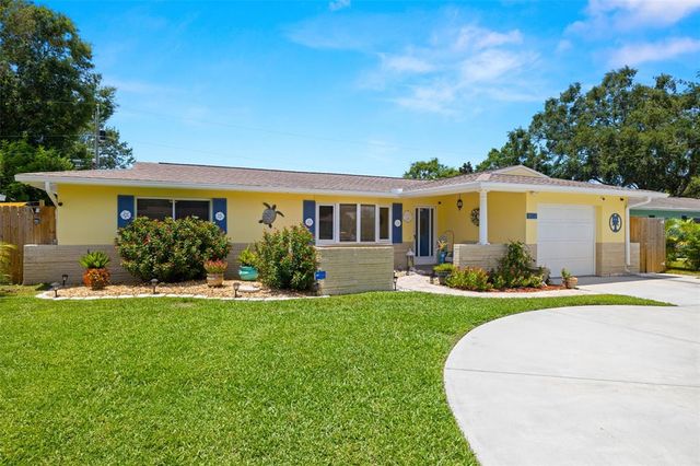 502 E LAKE DRIVE, Largo, FL 33771