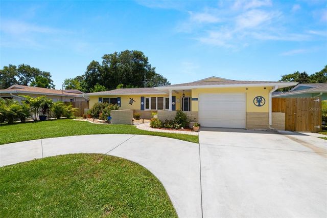 502 E LAKE DRIVE, Largo, FL 33771
