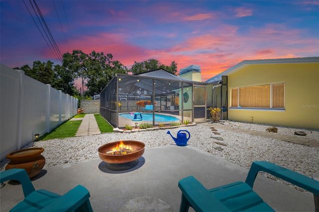 502 E LAKE DRIVE, Largo, FL 33771