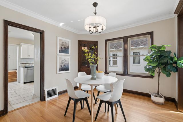 3929 Ewing Avenue S, Minneapolis, MN 55410