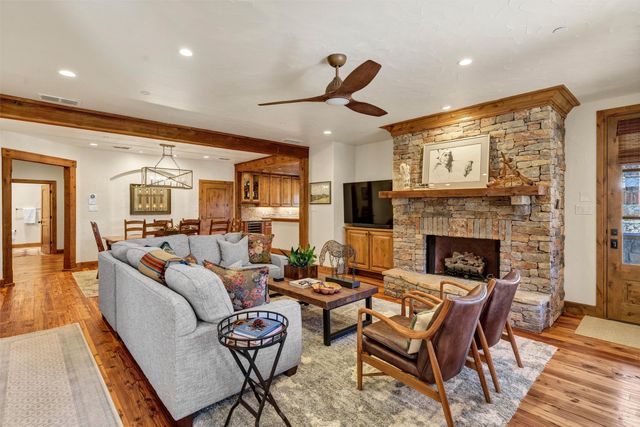 1633 Scenic Drive 101, Graford, TX 76449