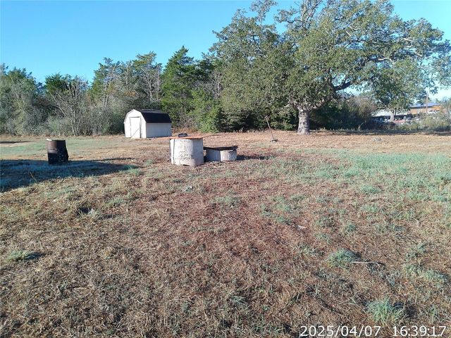 307 E 307e State 543 Street E, West Point, TX 78963