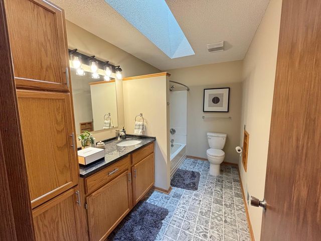 11136 Cottonwood Street NW, Coon Rapids, MN 55448
