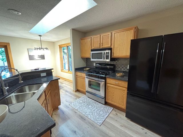 11136 Cottonwood Street NW, Coon Rapids, MN 55448