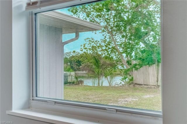 4516 W Alhambra CIR, Naples, FL 34103