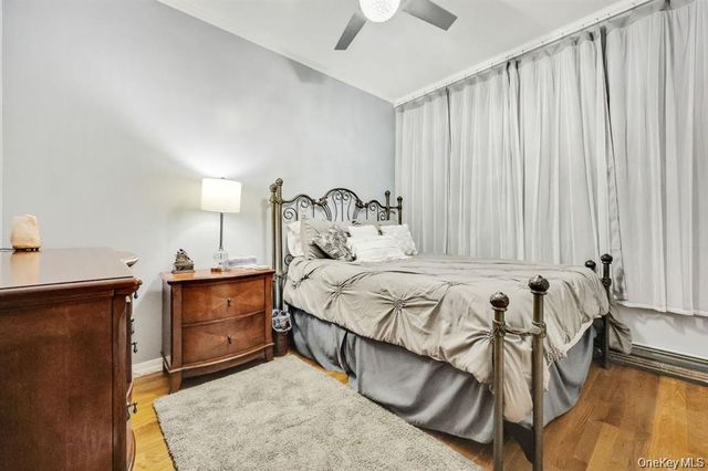 17 Oxford Street, Malverne, NY 11565