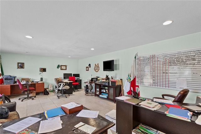 19345 Warren, Riverside, CA 92508
