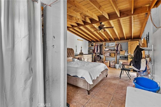 19345 Warren, Riverside, CA 92508