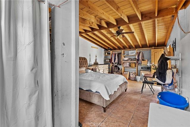 19345 Warren, Riverside, CA 92508