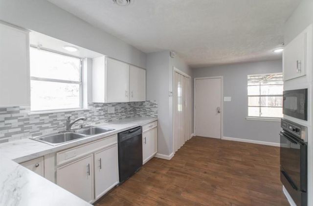 8503 Braes River Drive, Houston, TX 77074