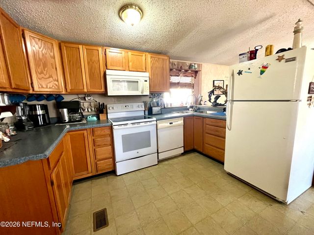 174 BUCHANAN Circle, Satsuma, FL 32189