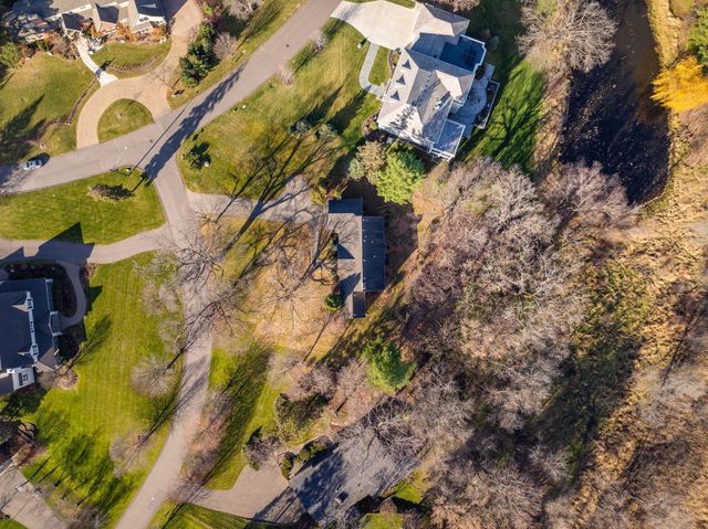 10X Circle E, Edina, MN 55436