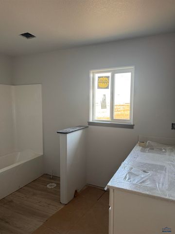 21892 ANTELOPE CREEK RD, Box Elder, SD 57719