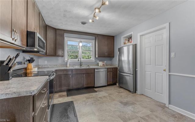 4708 Fairway AVE, Virginia Beach, VA 23462