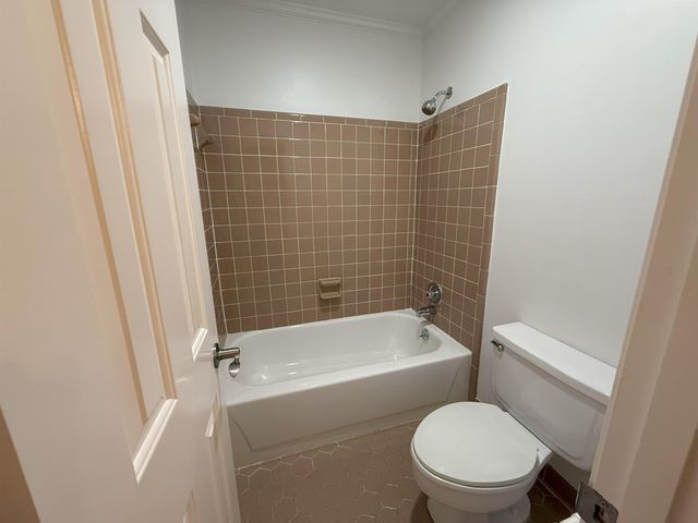 7637 CROSS VILLAGE DR, Germantown, TN 38138