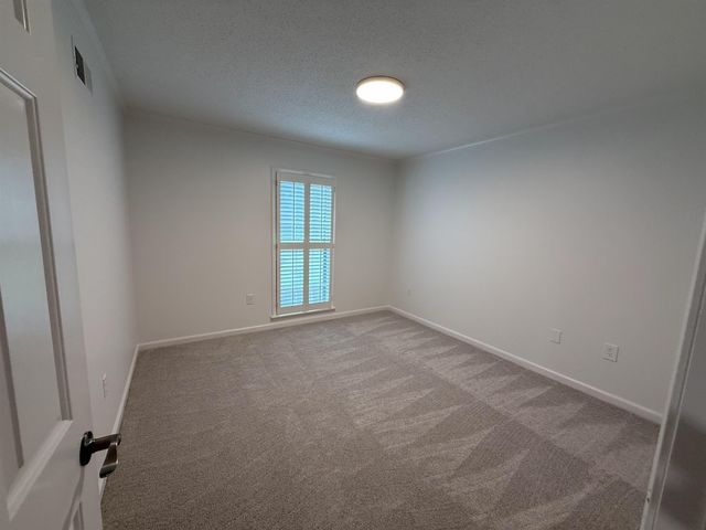 7637 CROSS VILLAGE DR, Germantown, TN 38138